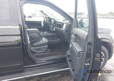 2022 Ford Expedition Xlt z USA, uszkodzony, nr VIN 1FMJU1JT5NEA66251